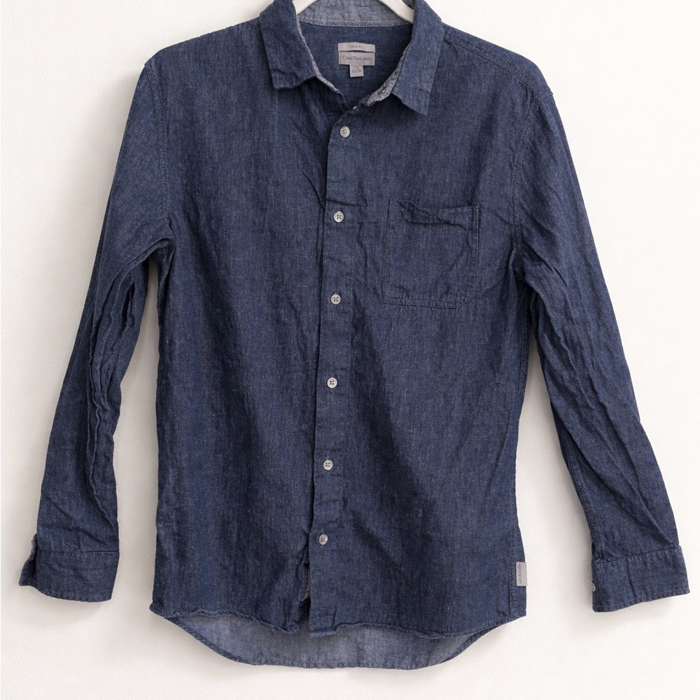 Men’s Calvin Klein Jeans Slim Fit Chambray Button Down – Size Large